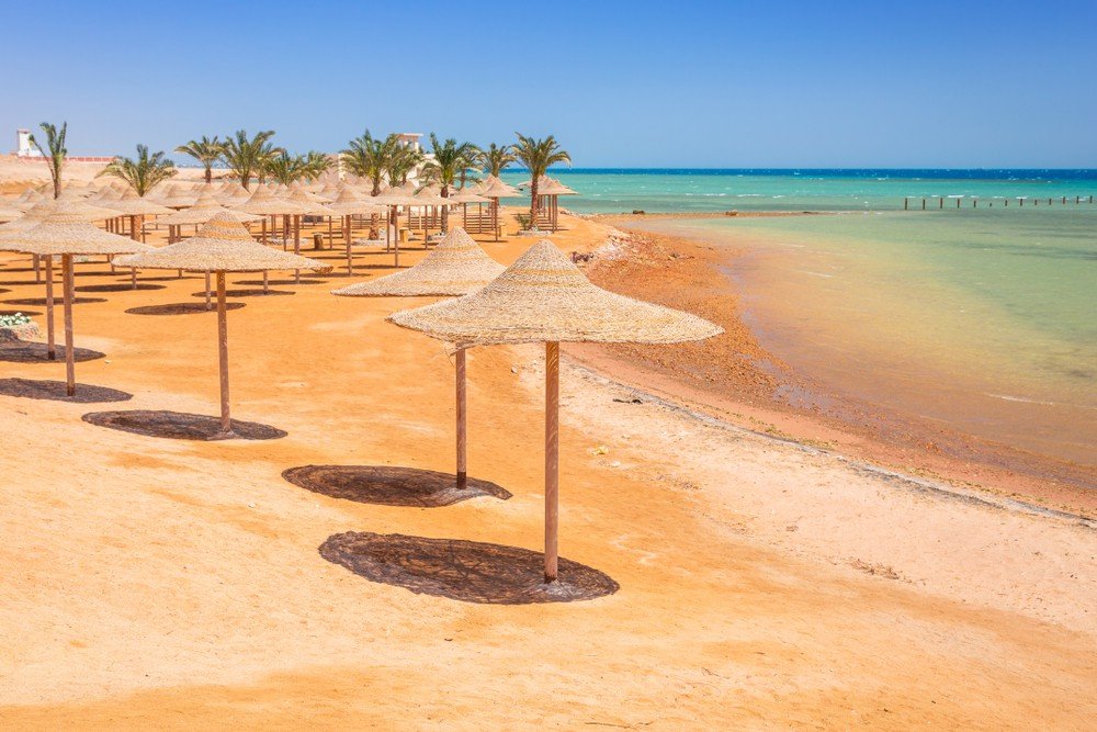 Menikmati Pantai di Hurghada1